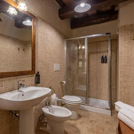 Borgo Petroro 3*