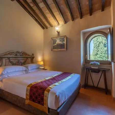 Borgo Petroro تودي