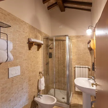 Borgo Petroro 3*