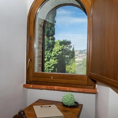 Hotel Borgo Petroro