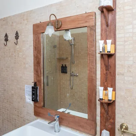 Hotel Borgo Petroro 3*