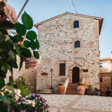 Hotel Borgo Petroro