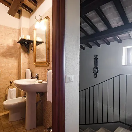 Borgo Petroro * Todi