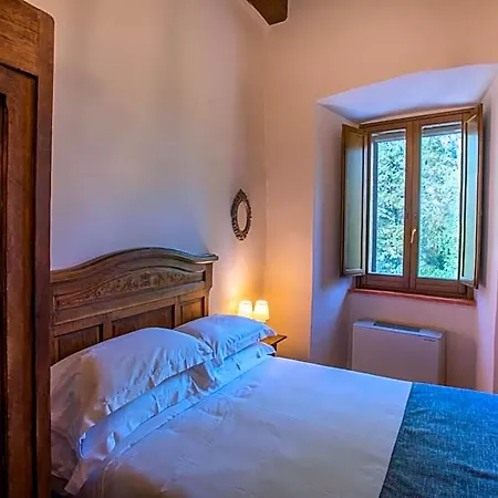 Borgo Petroro 3*