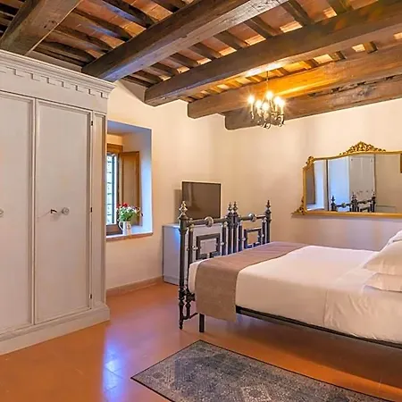 Borgo Petroro Otel 3*