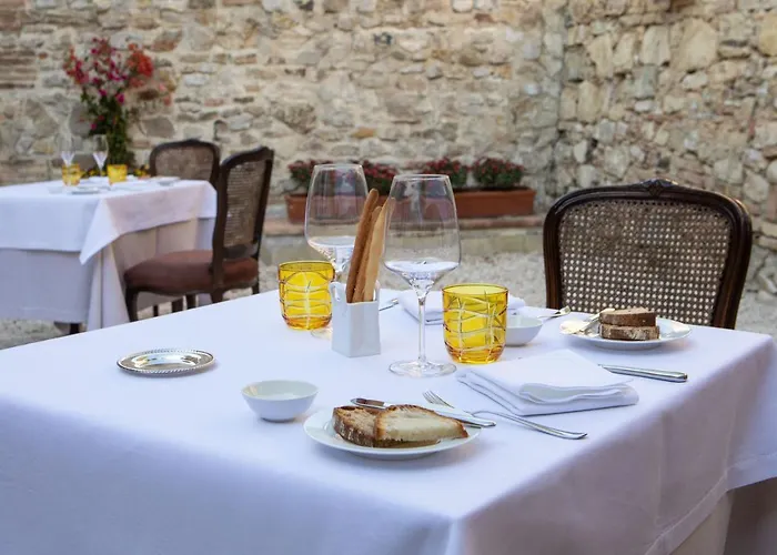 Borgo Petroro تودي