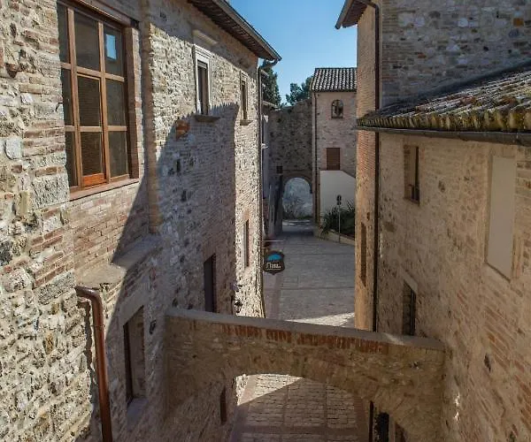 فندق Borgo Petroro تودي