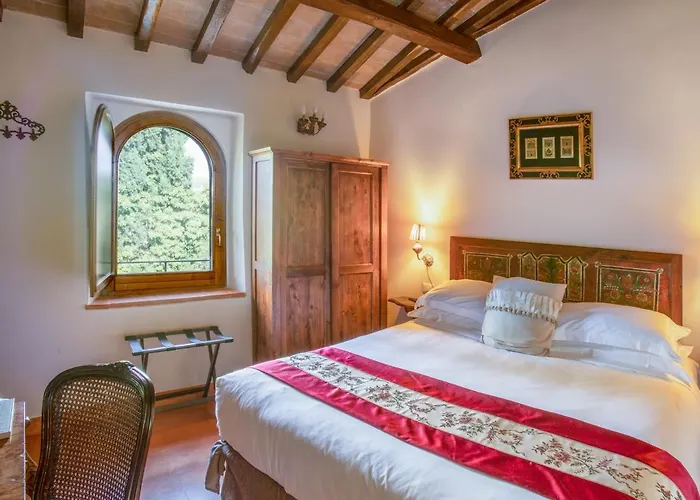 Borgo Petroro فندق 3*