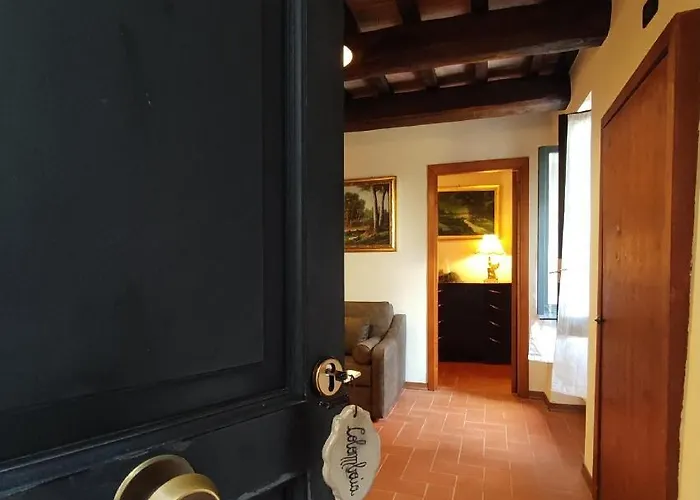 Borgo Petroro تودي