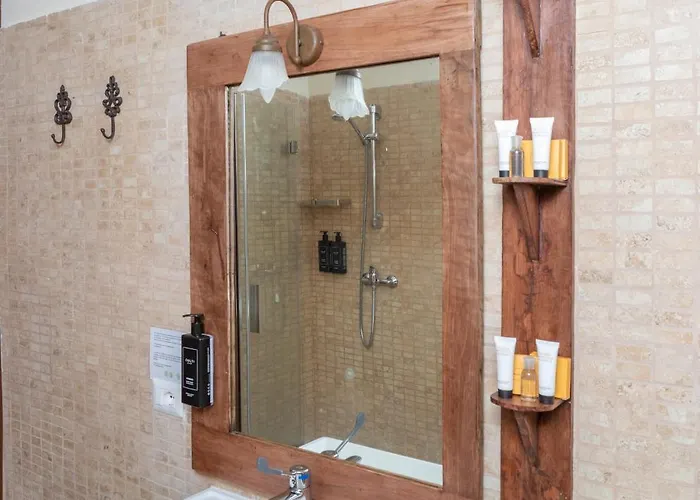 Hotel Borgo Petroro 3*