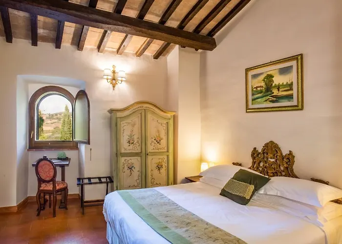 فندق Borgo Petroro