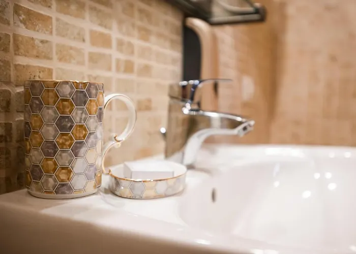 Borgo Petroro فندق تودي